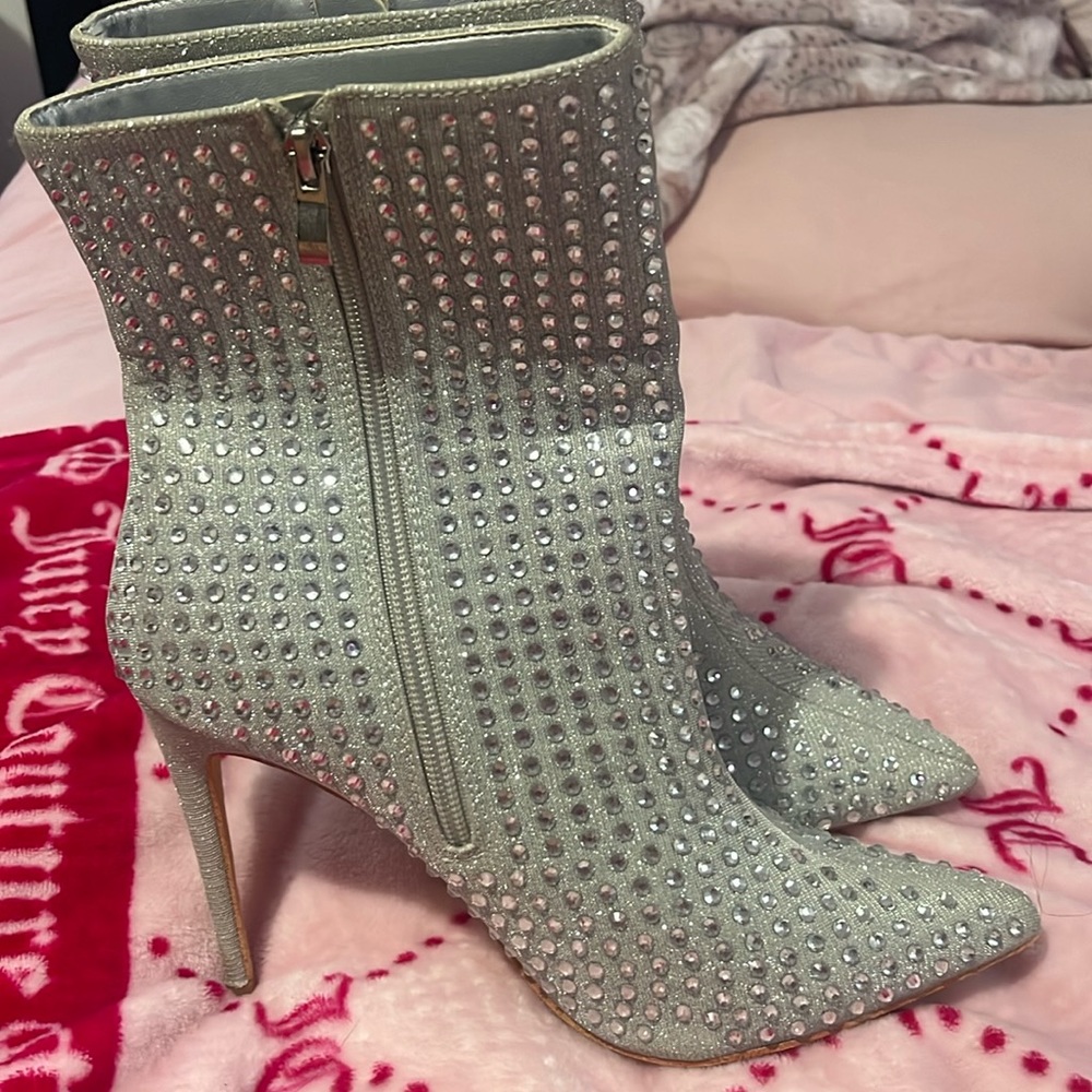 Elditas Sparkle Rhinestone Shiny Ankle Boot Silver Size 9M Stacey 4 Inch Point
